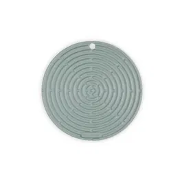 Le Creuset Sea Salt Round Cool Tool