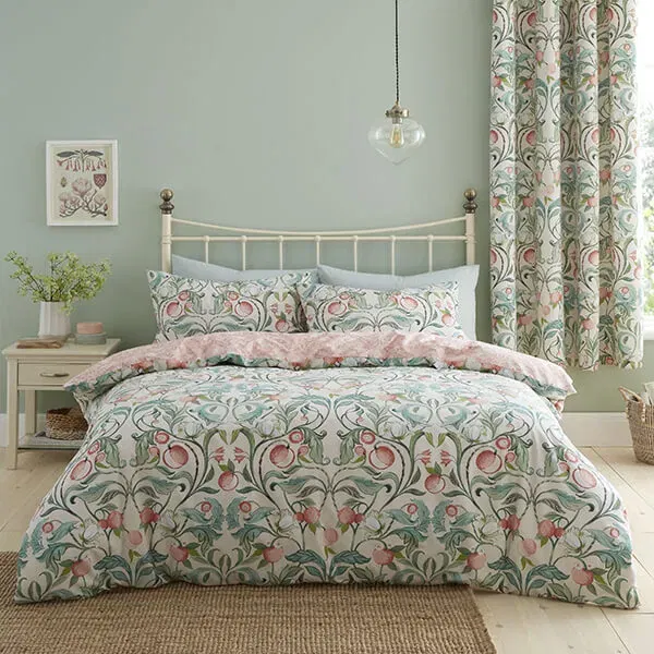 Catherine Lansfield Clarence Floral Duvet Set Natural Green