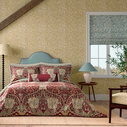 Morris & Co Honeysuckle & Tulip Duvet Cover Red Gold