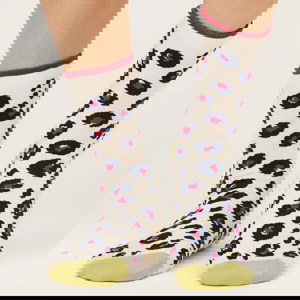 Thought GOTS Organic Cotton Leopard Print Socks Cream Size 4-7
