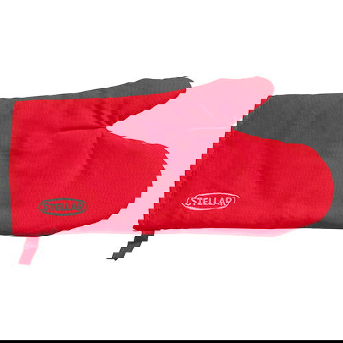 Stellar Red Oven Glove