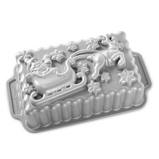 Nordic Ware Santa`s Sleigh Loaf Pan