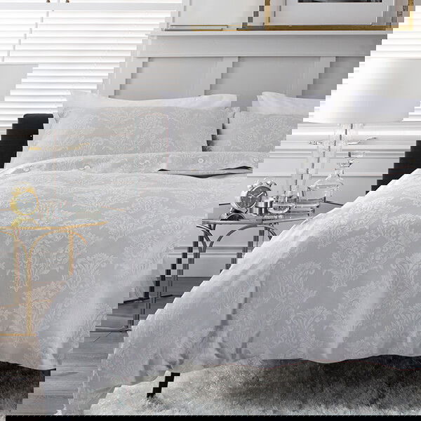 The Lyndon Company Versailles Duvet Set Silver Double