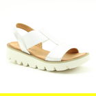 Heavenly Feet Ritz White/Silver Premium Sandals Size 4