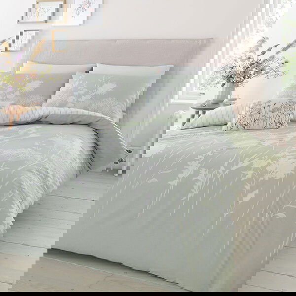 Catherine Lansfield Meadowsweet Floral Super King Duvet Set Green