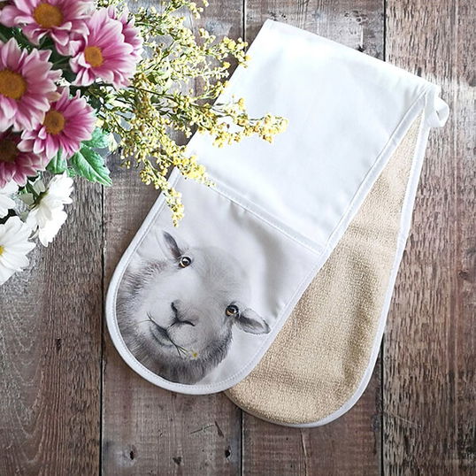 Lucy`s Farm Daisy the Sheep Double Oven Gloves