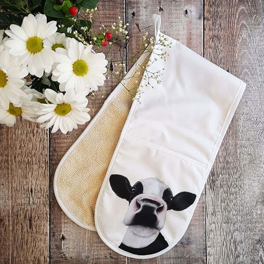 Lucy`s Farm Silly Friesian Moo Cow Double Oven Gloves
