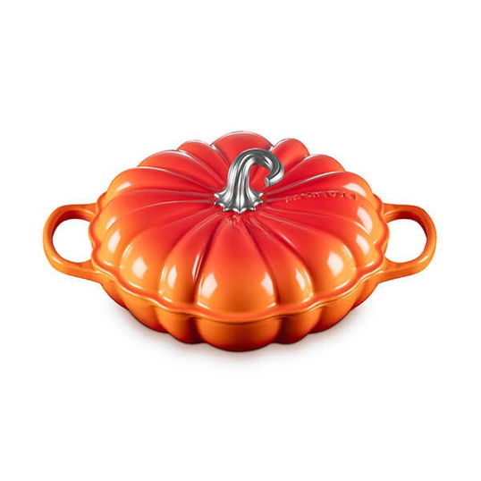 Le Creuset Volcanic Cast Iron 28cm Shallow Pumpkin Casserole