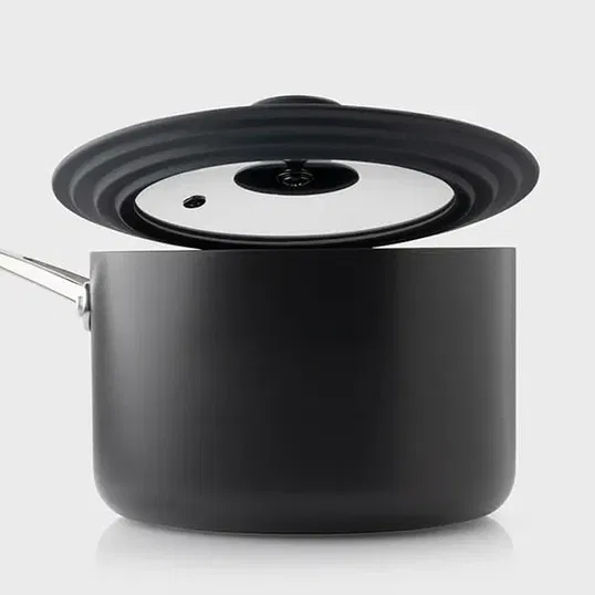 Taylor`s Eye Witness 16-18-20cm Silicone and Glass Universal Pan Lid Black