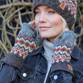 Pachamama Elgin Handwarmer Grey
